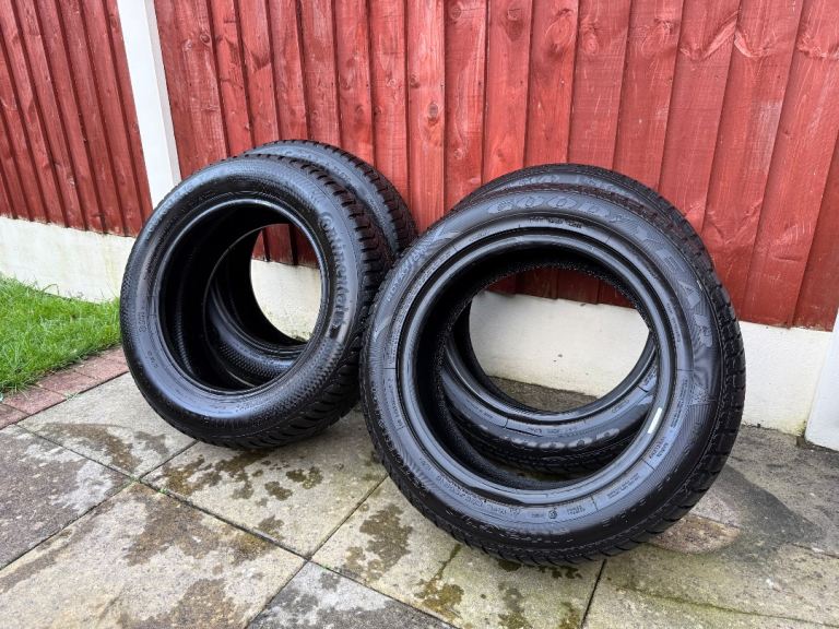 ❄️ 4 Premium Winter Tyres – Barely Used! ❄️