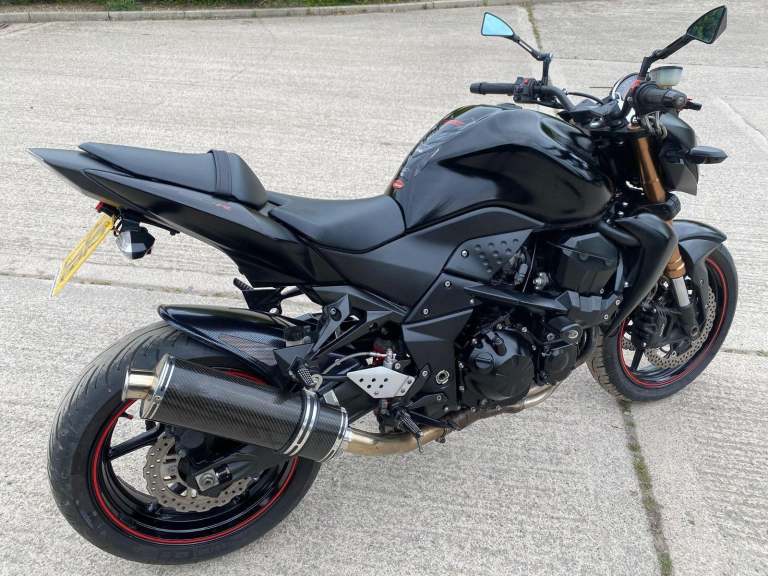 2012 12 KAWASAKI Z750R ZR 750 NBF Z750 BLACK NAKED ZR750 11k MILES ONLYNEW MOT