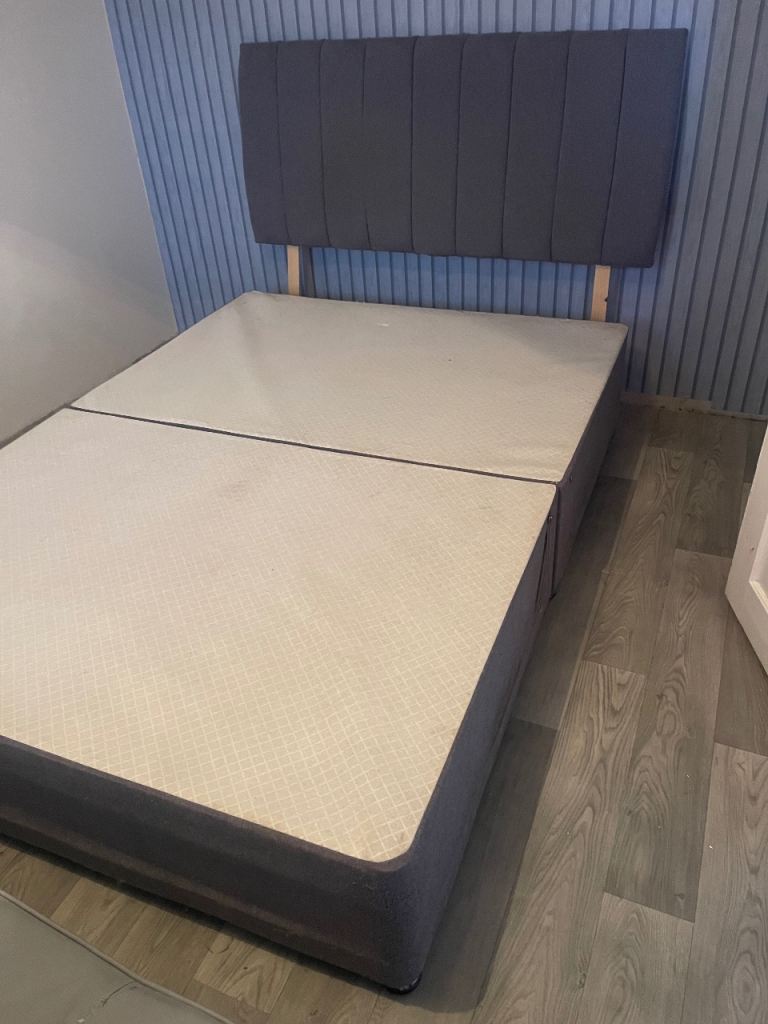 Grey double bed 