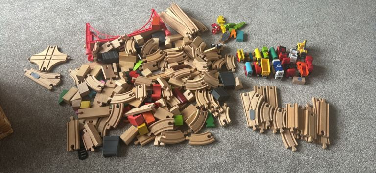 Wooden train track large 