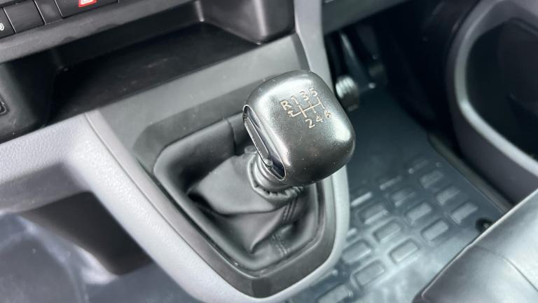 2021 Vauxhall Vivaro 2700 1.5d 120PS Sportive H1 Van PANEL VAN DIESEL Manual