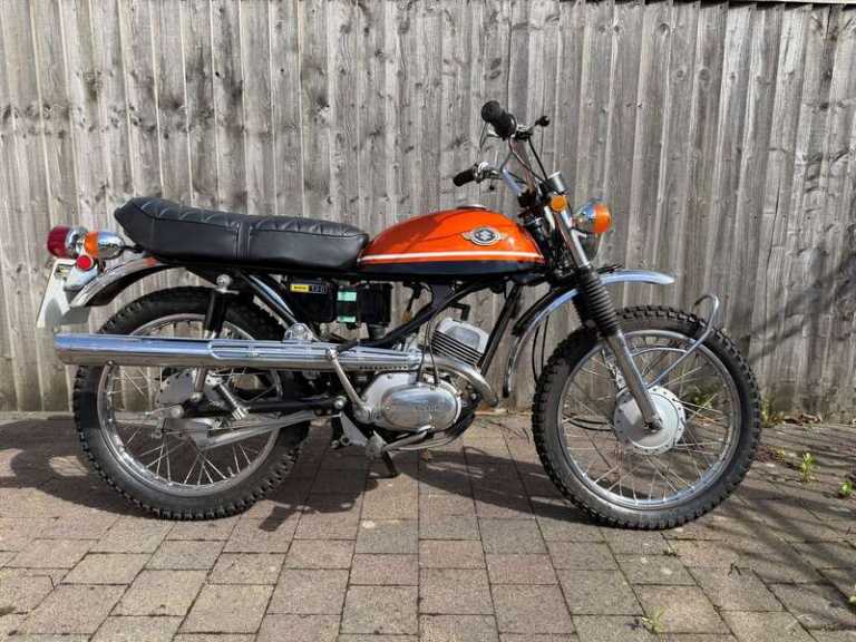 Suzuki TC120 Manual