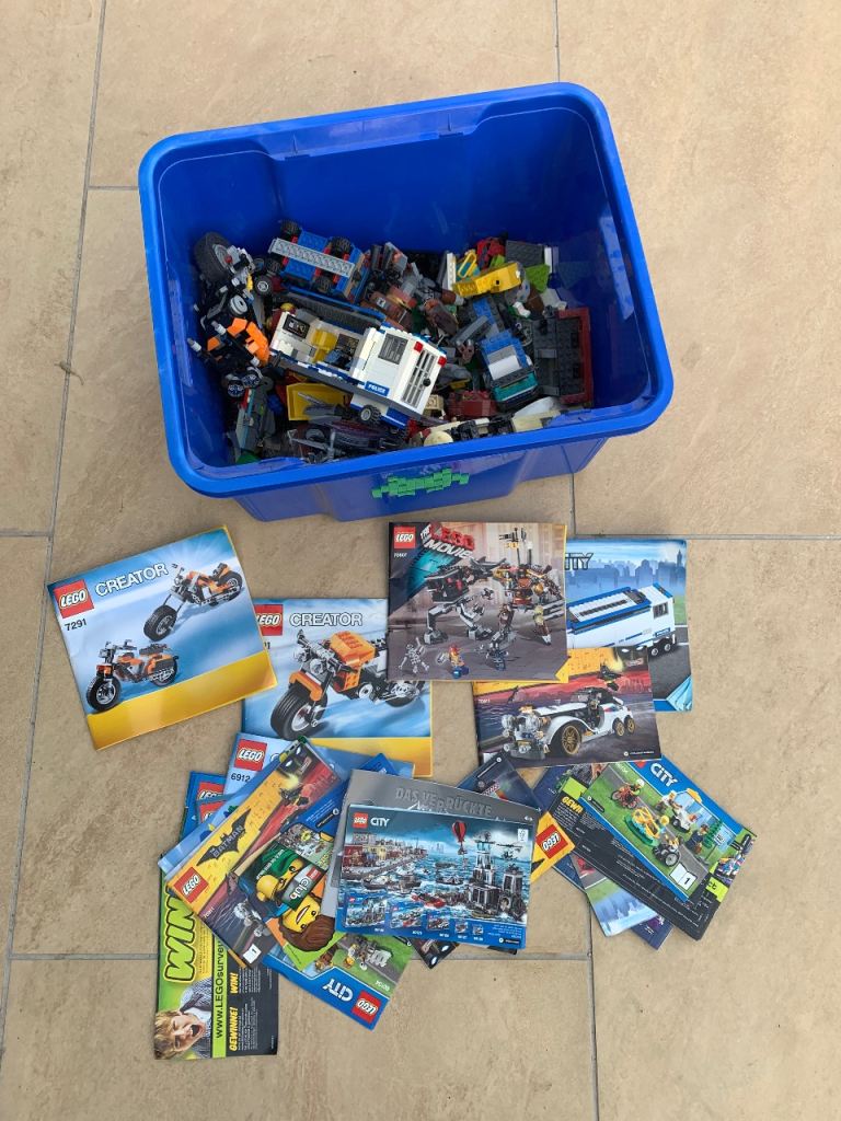 Large Box of Lego Great Condition £100’s worth 