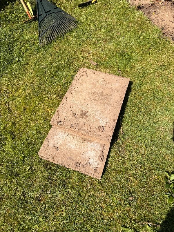 18 x paving slabs 