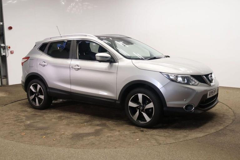 2015 Nissan Qashqai 1.5 dCi N-Tec+ 5dr HATCHBACK DIESEL Manual