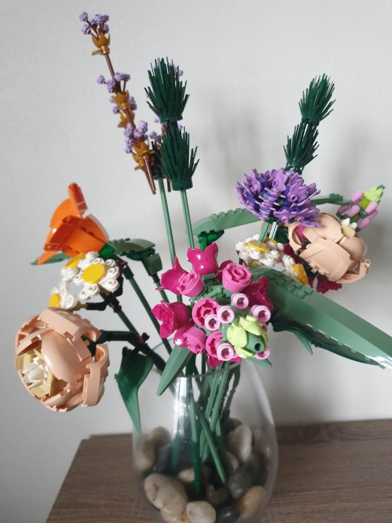 Lego bouquet 
