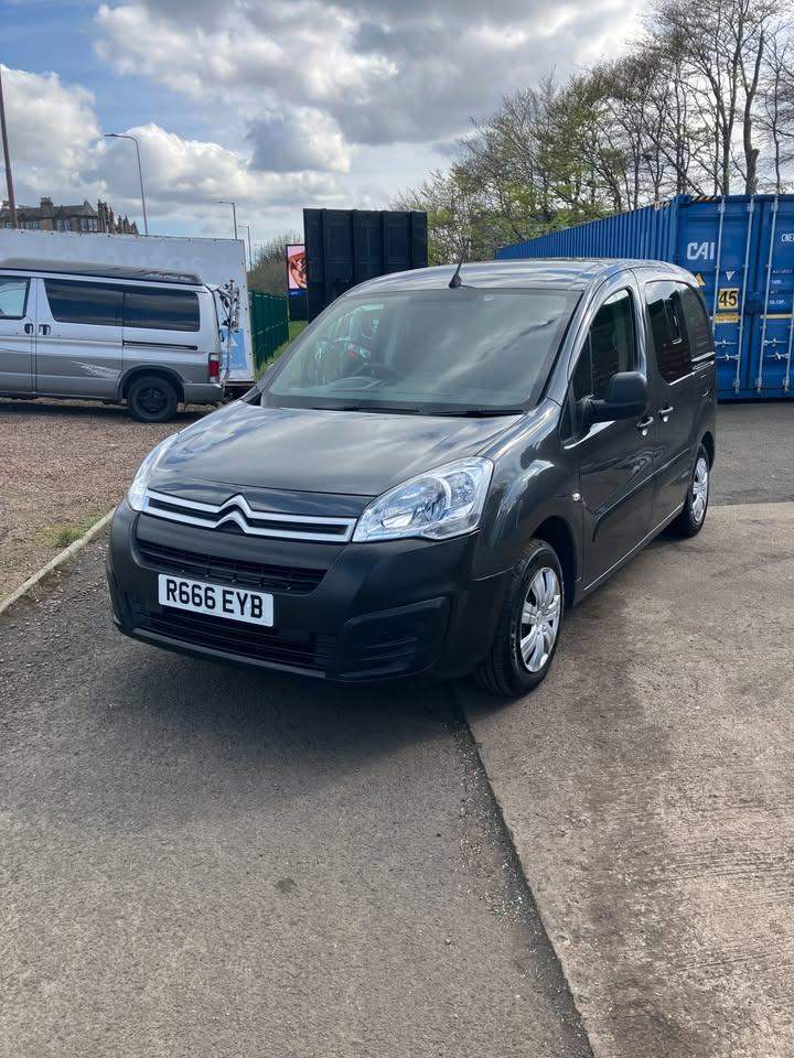Citroen Berlingo micro camper van 1.6 diesel  ulez friendly 