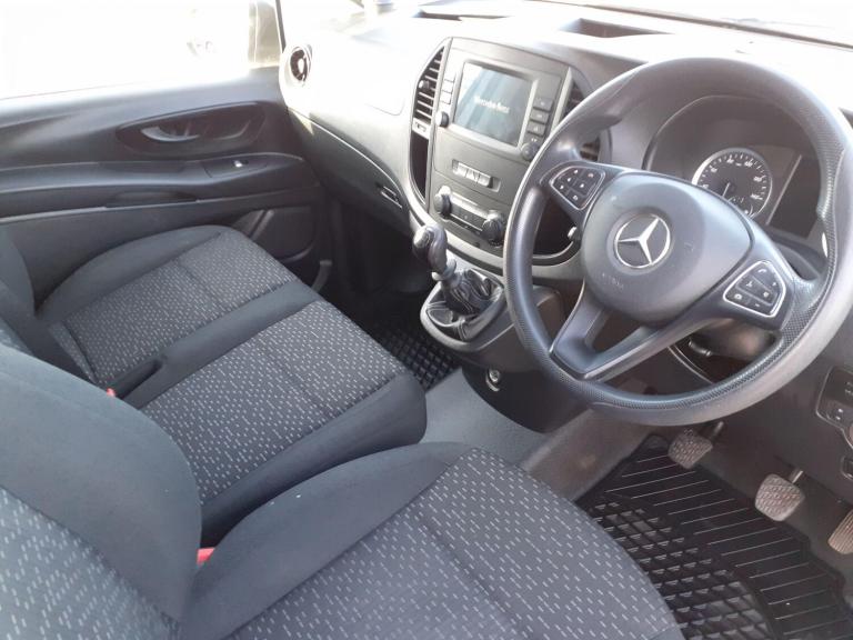 2021 Mercedes-Benz Vito 110CDI Progressive Van PANEL VAN DIESEL Manual