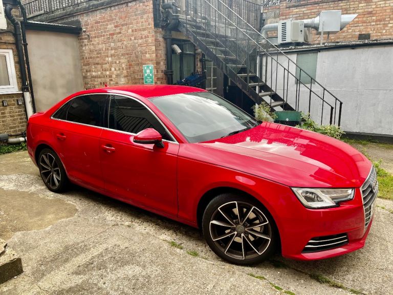 Audi A4, Saloon, 2016, automatic 2L ulez carplay