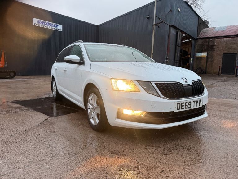 Skoda, OCTAVIA, Estate, 2019, Manual, 1598 (cc), 5 doors