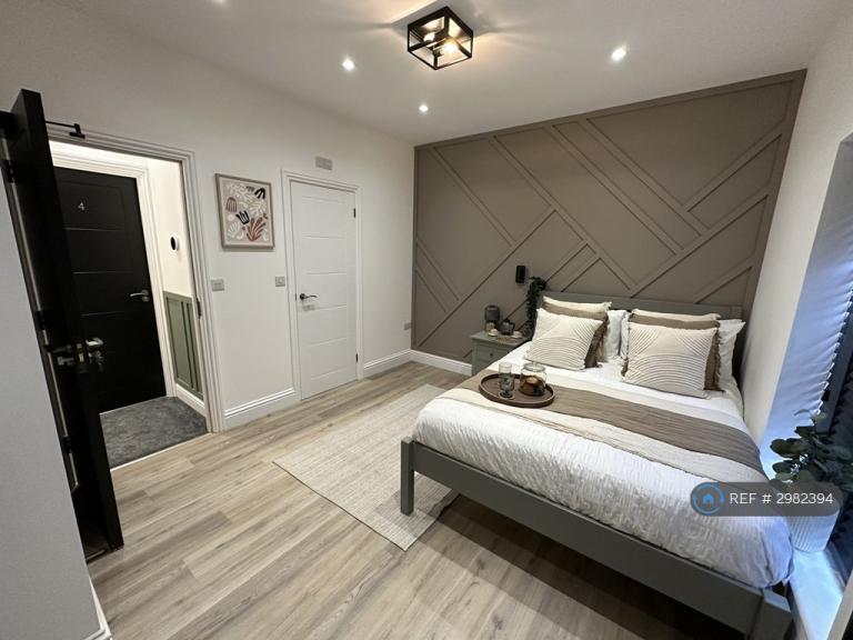 1 bedroom in Austin Street, Northampton, NN1 (#2982394)