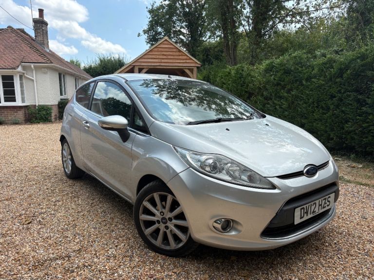 Ford, FIESTA, Hatchback, 2012, Manual, 1242 (cc), 3 doors