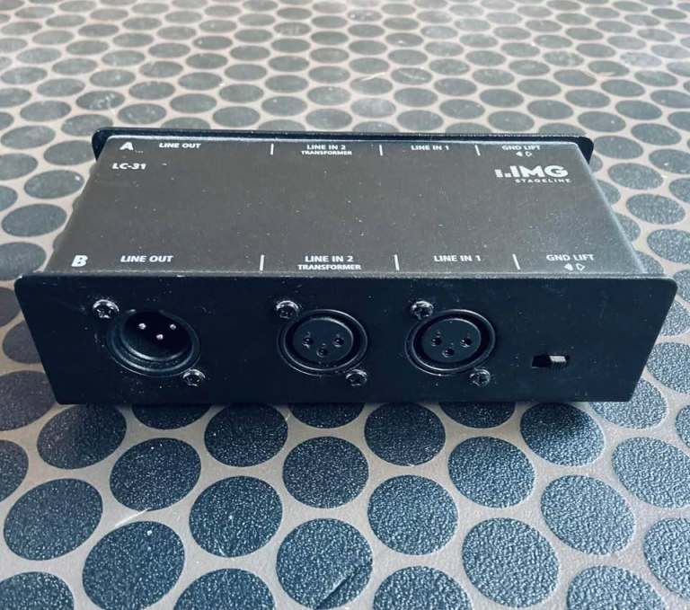  Stageline LC-31 2-Ch. 2-Way Line Combiner (4 In / 2 Out XLR Passive Stereo Summing Box)