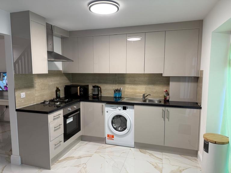 Brand New 3 bed fully furnished house 