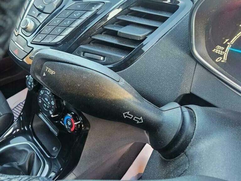 2015 Ford Fiesta 1.25 Zetec Euro 6 3dr HATCHBACK Petrol Manual