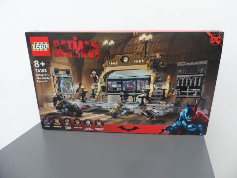 LEGO Batcave The Riddler Face-Off 76183 Batman Super Heroes
