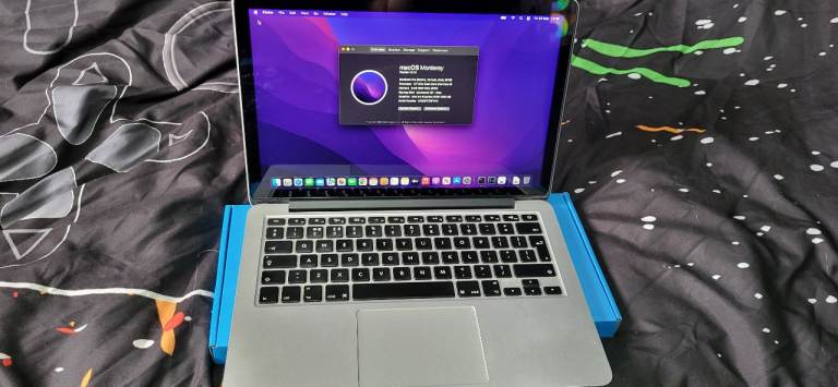 MacBook Pro Retina 13-inch Early 2015 Intel I5, 128GB SSD, 8GB RAM NEW BATTERY