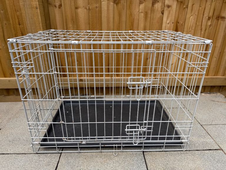 Dog cage for sale suitable small/medium dog