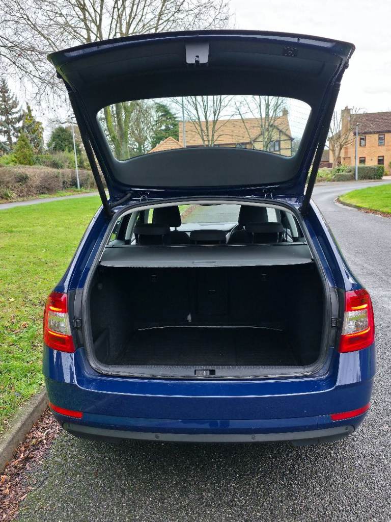 Skoda Octavia 2.0 TDi SE Technology Estate 150 Euro 6