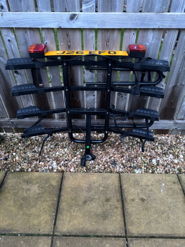 4 bike Tow bar mounted bike carrier