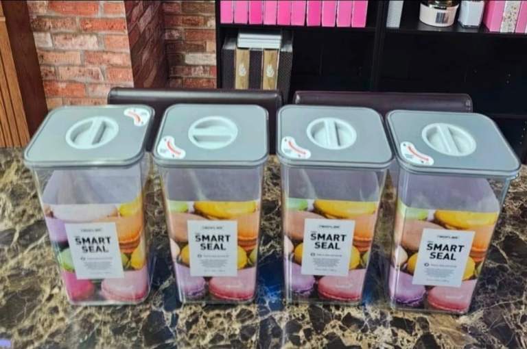 NEOFLAM Smart Seal Food Storage Containers (Set of 4)