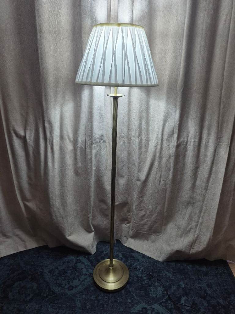 Gold Floor Lamp with Pleated Shade – Good Condition