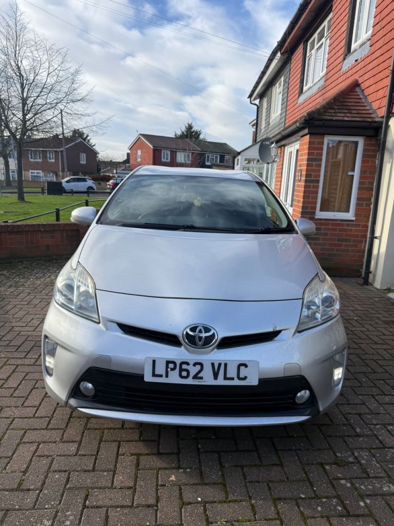2013 Toyota Prius Hybrid UK Model