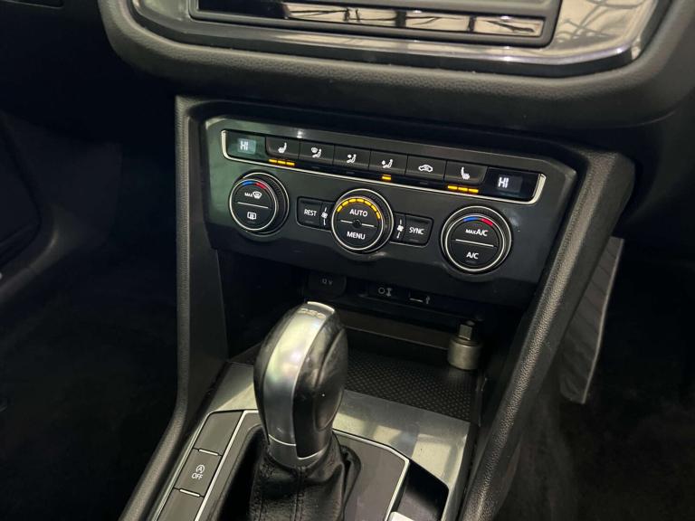 2017 Volkswagen Tiguan 2.0 TDi 150 4Motion SEL 5dr DSG ESTATE DIESEL Automatic