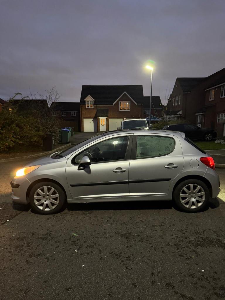 Peugeot, 207, Hatchback, 2007, Manual, 1560 (cc), 5 doors