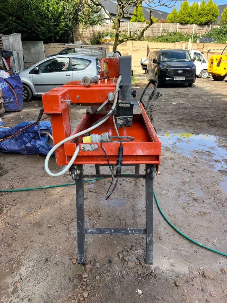 Husqvarna TS 350E Masonry Saw - Good Condition, Ready for Work