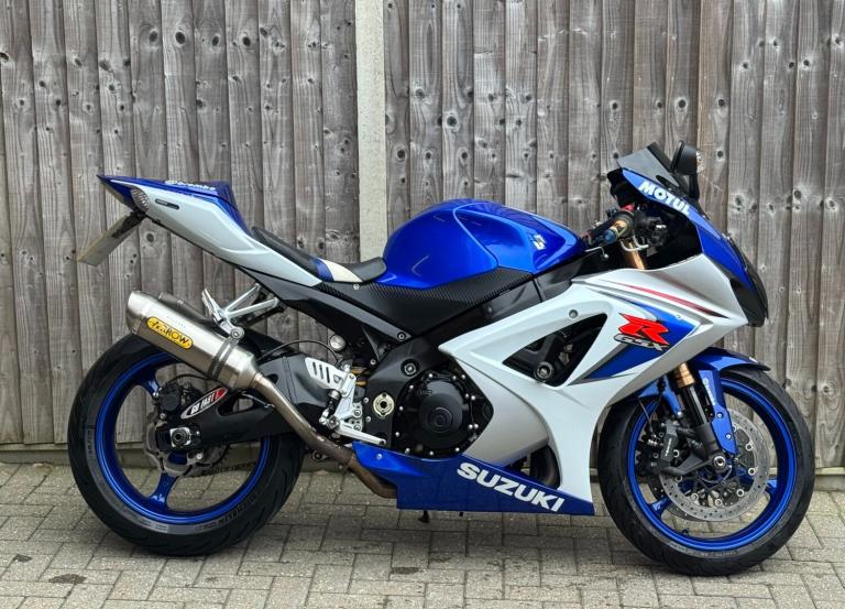SUZUKI GSXR 1000 K8 2008 (58) SUPER SPORT + TWIN ARROWS + F.S.H