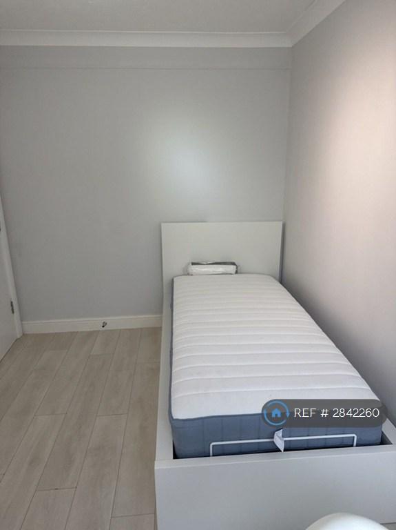 1 bedroom in Cardiff Road, Watford, WD18 (#2842260)