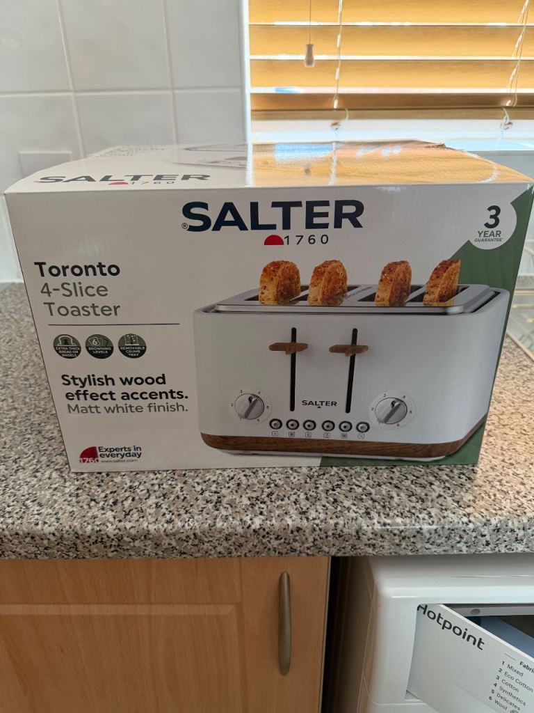 Salter Toronto 4-Slice Toaster - Matt White, New in Box