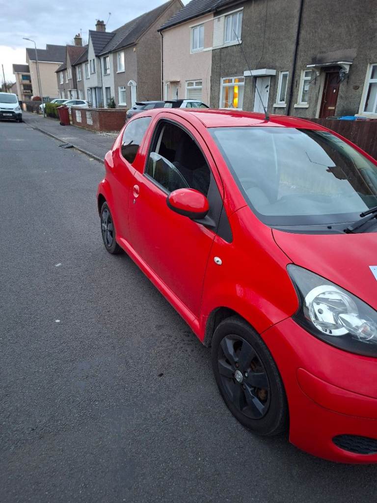Toyota, AYGO, Hatchback, 2011, Manual, 998 (cc), 3 doors