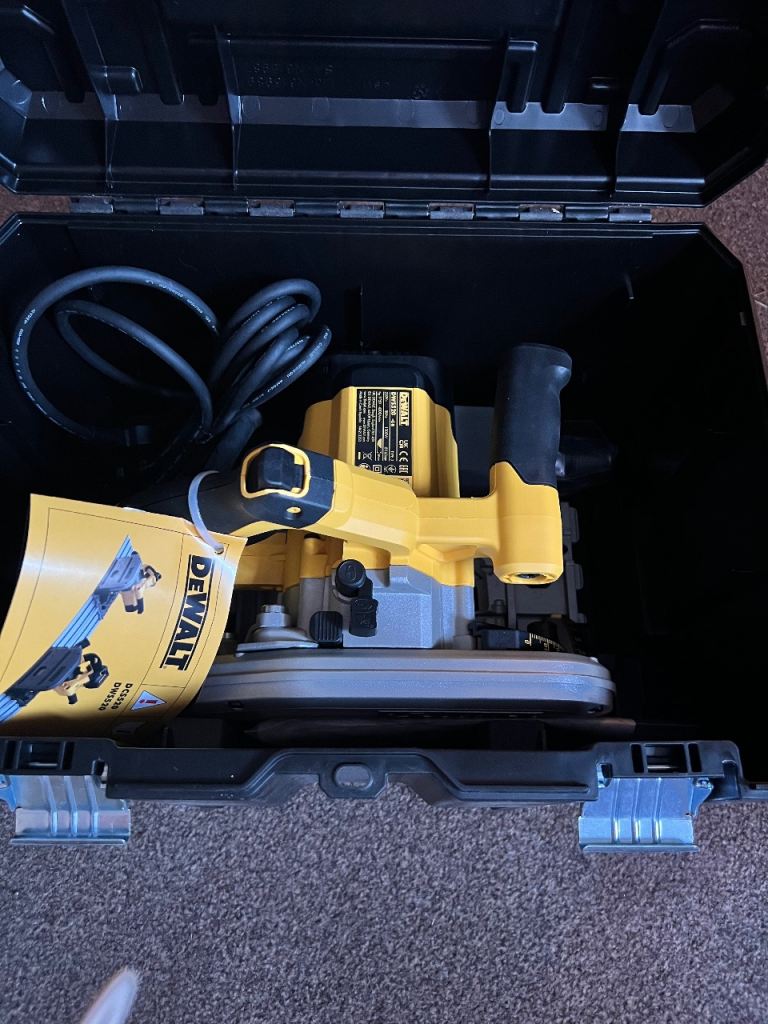 DeWalt DWS520KT Plunge Saw with TSTAK Box