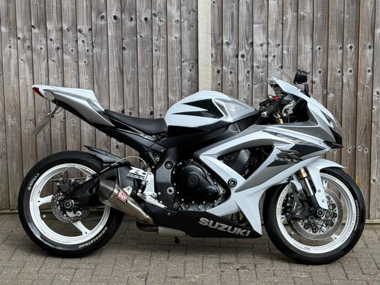 SUZUKI GSXR 600 K8 2008 (08) SUPER SPORT + YOSHIMURA