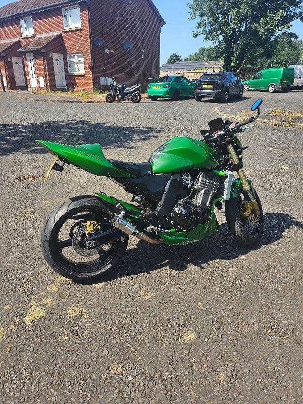 Kawasaki Z1000
