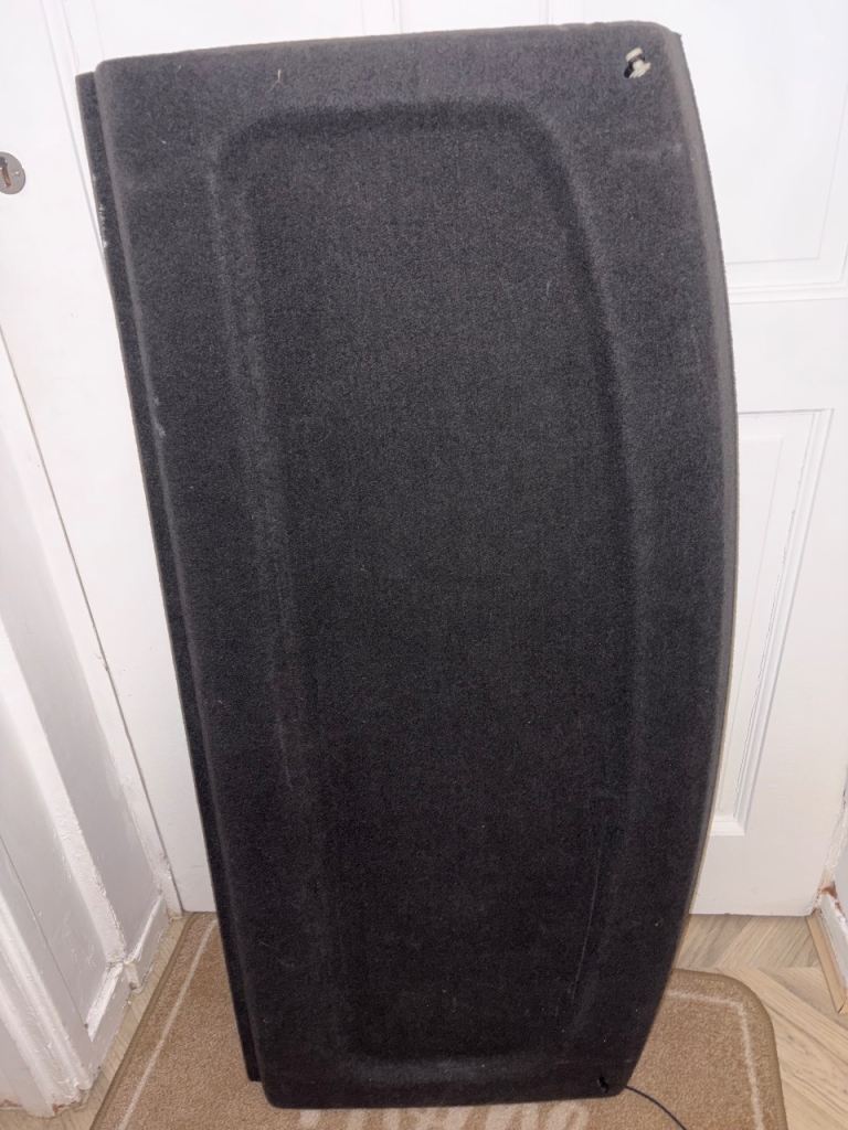 VW Golf MK6 2004 boot cover