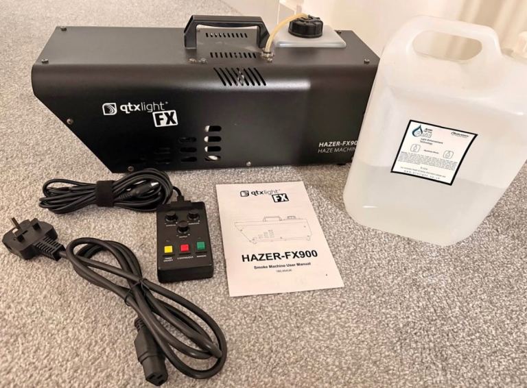 QTX Light FX Hazer - FX9000 Haze Machine + 2L  Fluid – Excellent Condition