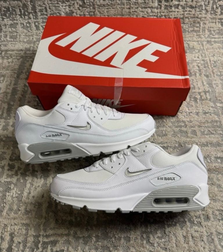 Brand New In Box Men`s Nike Air Max 90 Trainers 100% Authentic RRP £149.99