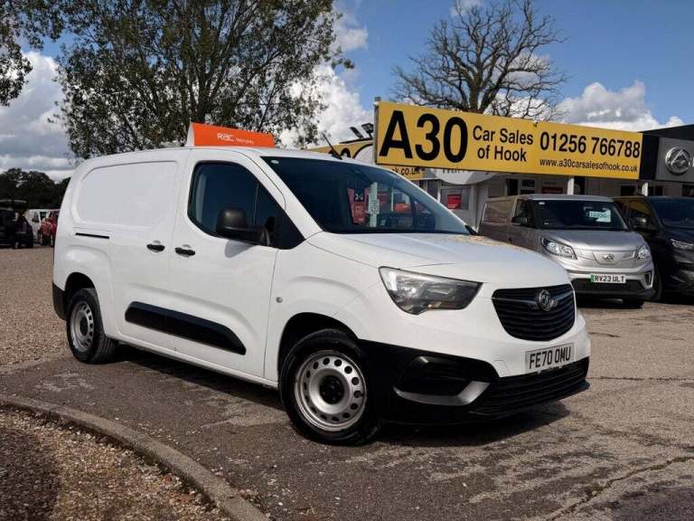2021 Vauxhall Combo 2300 1.5 Turbo D 100ps H1 Edition Crew Van PANEL VAN DIESEL Manual