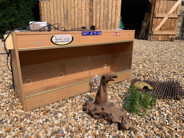 Large Vivarium & Heater & Accessories
