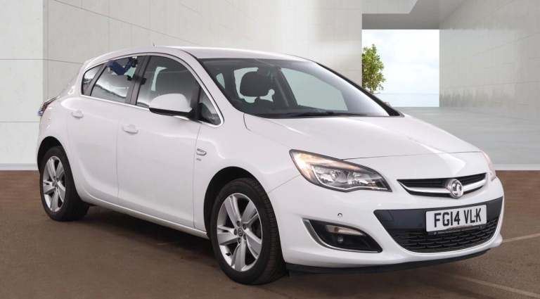 2014 Vauxhall Astra 1.4 16v SRi Euro 5 5dr HATCHBACK Petrol Manual