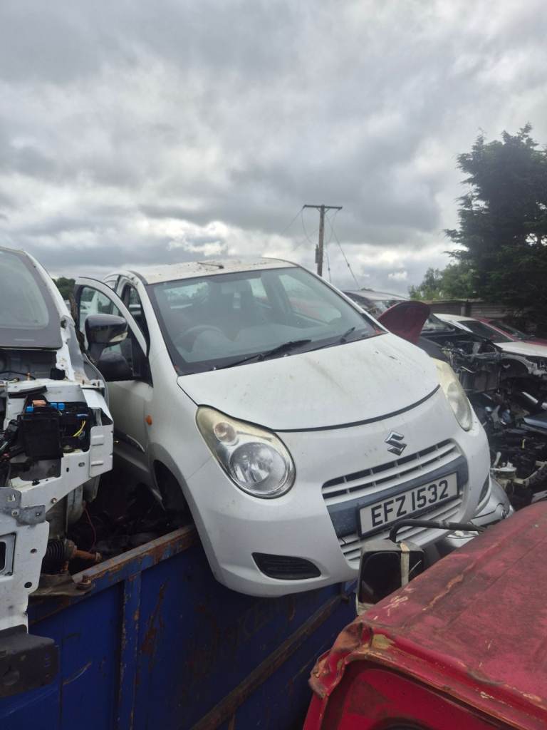 2010 SUZUKI ALTO 1.0 PETROL BREAKING FOR PARTS