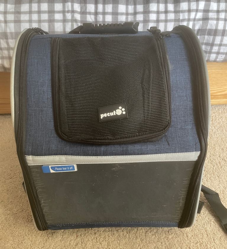 Pet Carrier Backpack – Excellent Condition