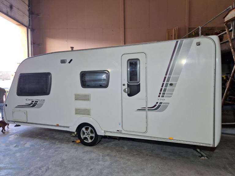 Caravan for sale with motormover and everything included you'll need to start caravanning!