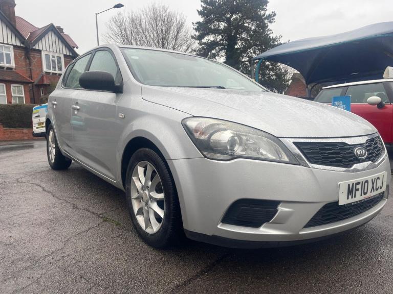 2010 Kia Ceed 1.6 CRDi 1 Euro 4 (s/s) 5dr HATCHBACK Diesel Manual