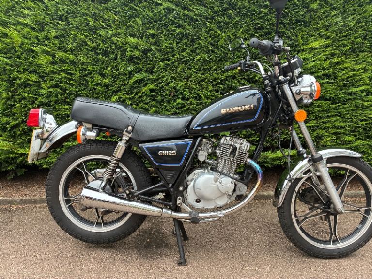 Suzuki, GN, 2003, 125 (cc)
