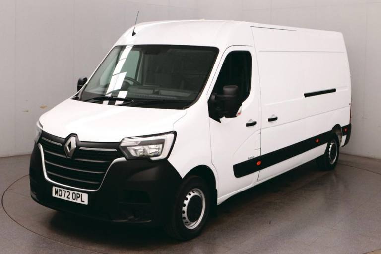 2022 Renault Master LM35dCi 135 Business Medium Roof Van PANEL VAN DIESEL Manual
