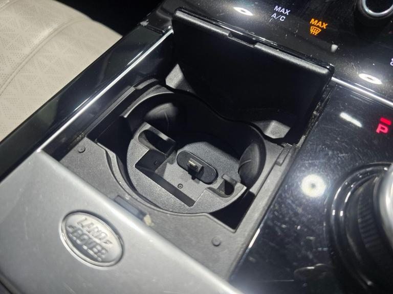 2018 Land Rover Range Rover Velar 3.0 D300 First Edition 5dr Auto ESTATE DIESEL Automatic